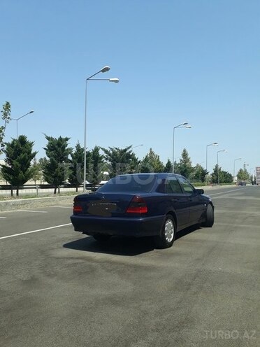 Mercedes C 240 1998, 280,000 km - 2.4 l - Yevlax