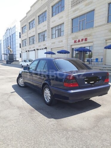 Mercedes C 240 1998, 280,000 km - 2.4 l - Yevlax