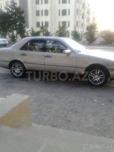 Mercedes C 220 1996, 308,000 km - 2.2 l - Bakı