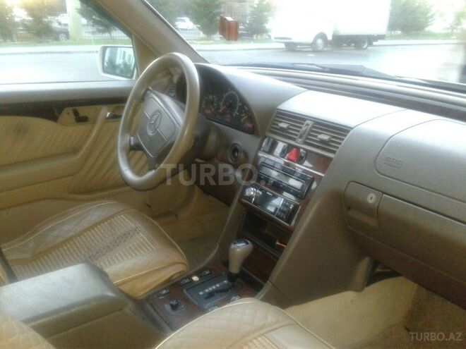 Mercedes C 220 1996, 308,000 km - 2.2 l - Bakı