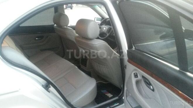 BMW 525 2001, 230,000 km - 2.5 l - Sumqayıt