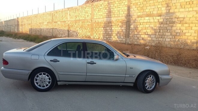 Mercedes E 230 1996, 387,000 km - 2.3 l - Bakı