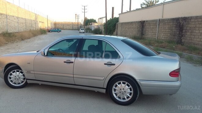 Mercedes E 230 1996, 387,000 km - 2.3 l - Bakı