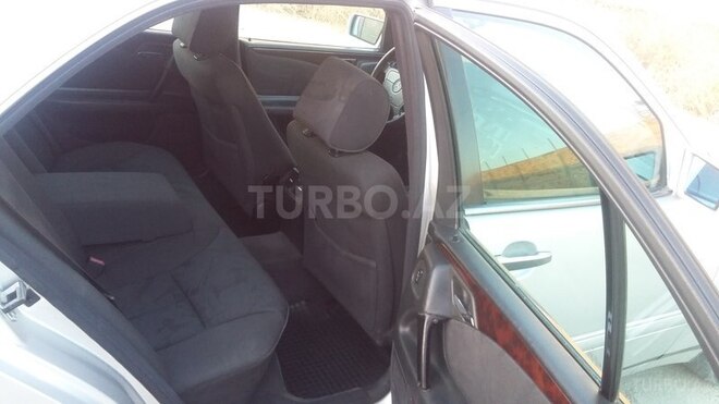 Mercedes E 230 1996, 387,000 km - 2.3 l - Bakı