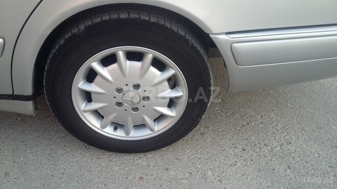 Mercedes E 230 1996, 387,000 km - 2.3 l - Bakı