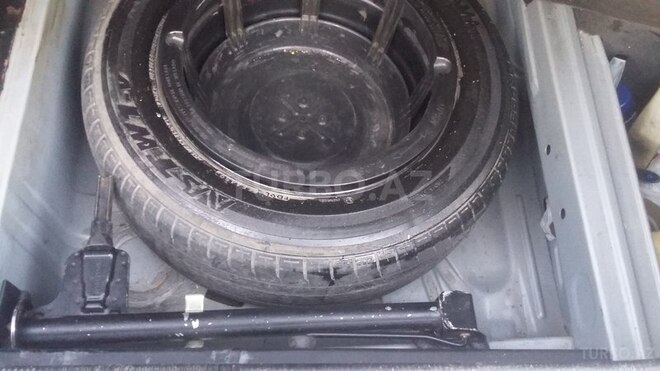 Mercedes E 230 1996, 387,000 km - 2.3 l - Bakı