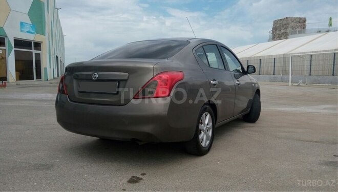 Nissan Sunny 2012, 100,000 km - 1.5 л - Bakı