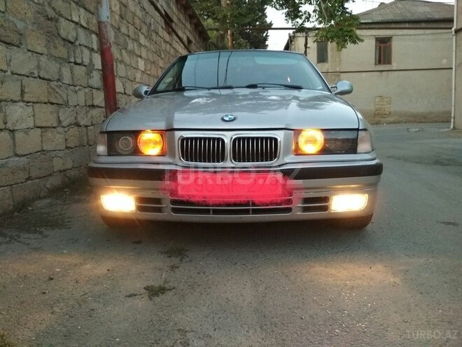 BMW 325 1995, 218,000 km - 0.3 л - Bakı