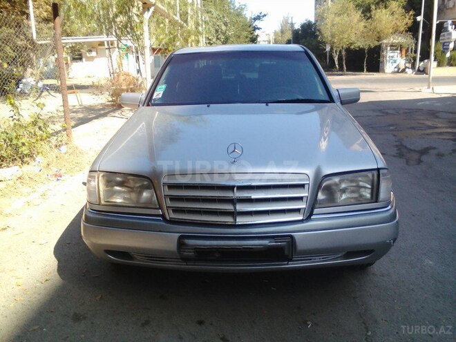 Mercedes C 220 1997, 200,000 km - 2.2 l - Bakı