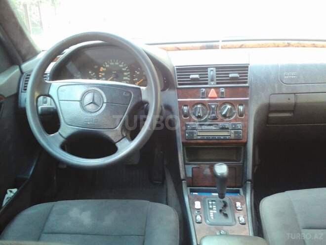 Mercedes C 220 1997, 200,000 km - 2.2 l - Bakı