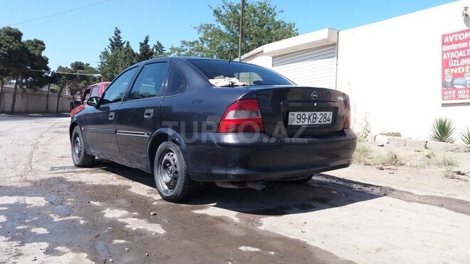 Opel Vectra 1998, 225,660 km - 2.0 l - Bakı
