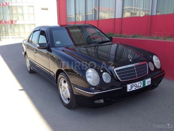 Mercedes E 220 2000, 165,000 km - 2.2 l - Bakı