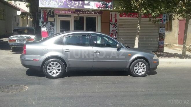 Volkswagen Passat 2002, 248,326 km - 1.8 l - Bakı