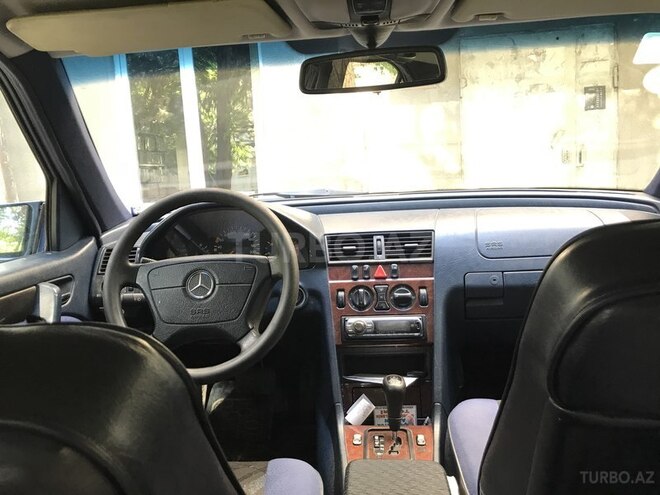 Mercedes C 220 2000, 380,000 km - 2.2 l - Bakı