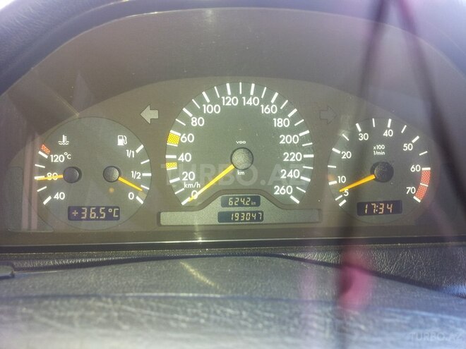 Mercedes C 240 1998, 193,000 km - 2.4 л - Bakı