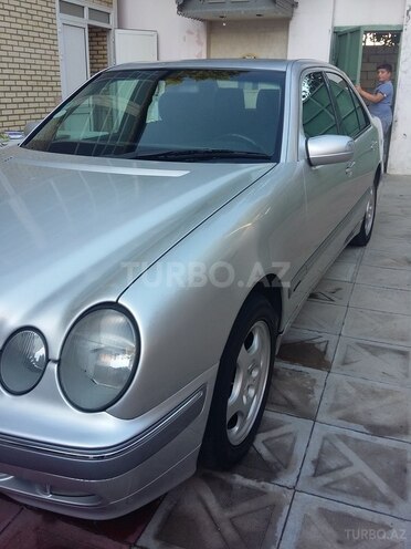 Mercedes E 220 2000, 390,000 km - 0.2 l - Bakı