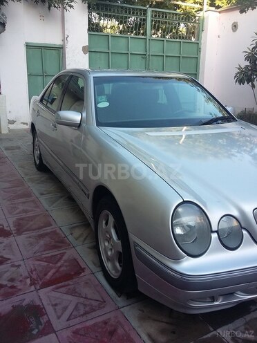 Mercedes E 220 2000, 390,000 km - 0.2 l - Bakı