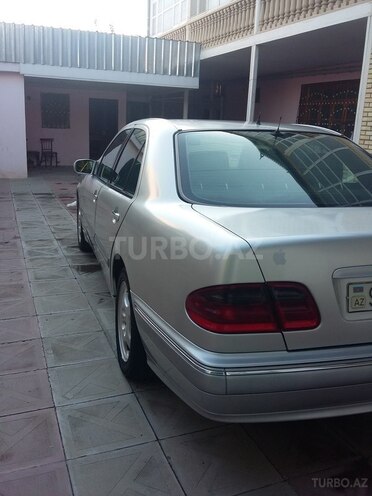 Mercedes E 220 2000, 390,000 km - 0.2 l - Bakı