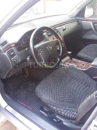 Mercedes E 220 2000, 390,000 km - 0.2 l - Bakı