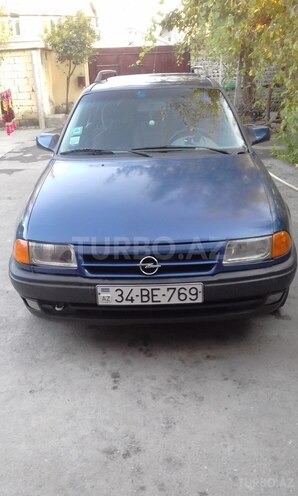 Opel Astra 1992, 200,000 km - 2.0 l - Ucar