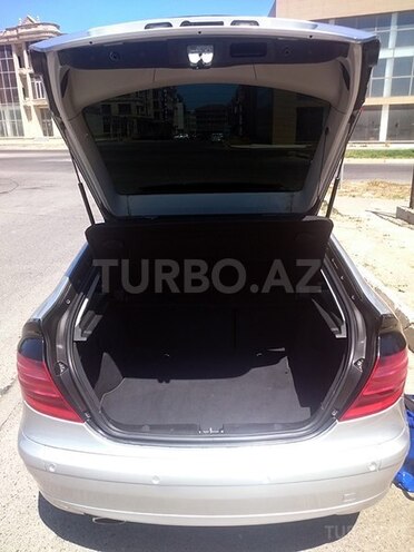 Mercedes C 200 2001, 180,000 km - 2.0 l - Bakı