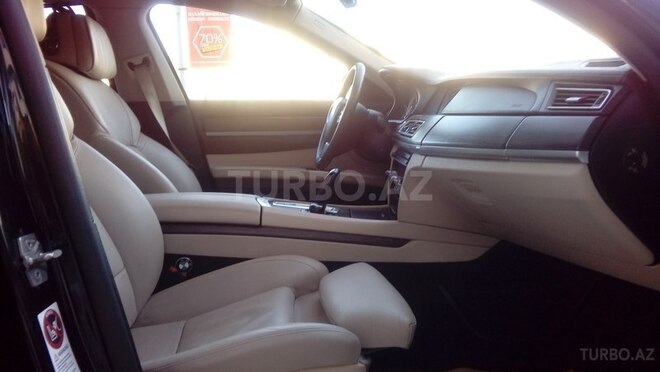 BMW 750 2012, 33,000 km - 4.4 l - Bakı