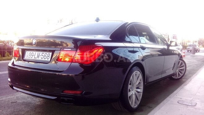 BMW 750 2012, 33,000 km - 4.4 l - Bakı