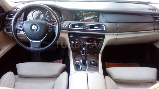 BMW 750 2012, 33,000 km - 4.4 l - Bakı