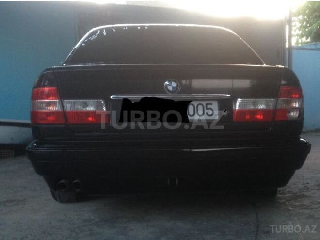 BMW 535 1988, 310,000 km - 3.5 л - Saatlı