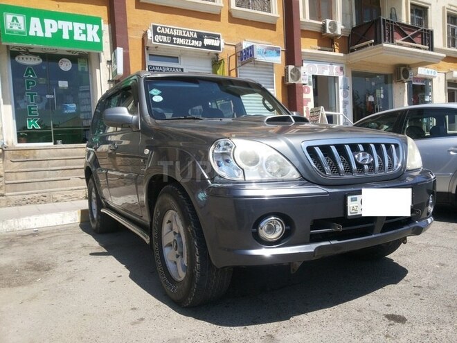 Hyundai Terracan 2003, 210,000 km - 2.9 l - Bakı