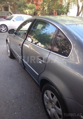 Volkswagen Passat 2004, 134,000 km - 1.8 l - Bakı