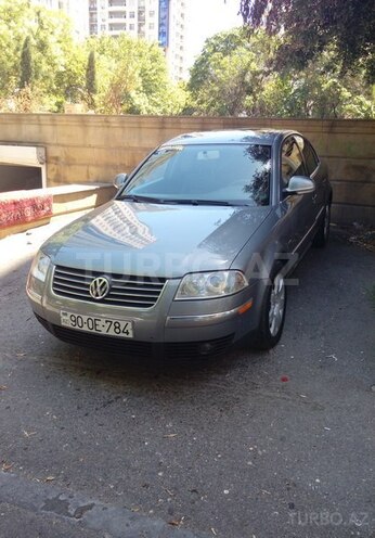 Volkswagen Passat 2004, 134,000 km - 1.8 l - Bakı