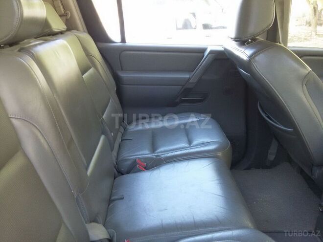 Nissan Armada 2005, 207,000 km - 5.7 л - Bakı
