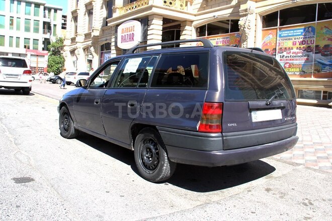 Opel Astra 1996, 350,000 km - 1.4 l - Bakı