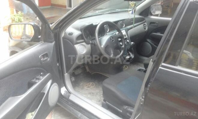 Mitsubishi Airtrek 2002, 212,358 km - 2.0 l - Qazax