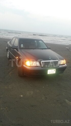 Mercedes C 240 2000, 183,000 km - 2.4 л - Goranboy