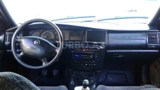 Opel Vectra 1998, 320,000 km - 1.8 л - Bakı