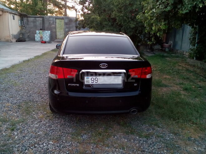 Kia Cerato 2010, 146,000 km - 1.6 l - Şəki