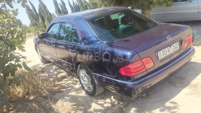 Mercedes E 240 1998, 351,000 km - 2.4 l - Bakı
