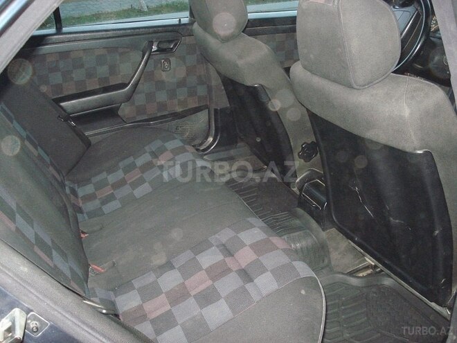 Mercedes C 220 1995, 328,570 km - 2.2 l - Salyan