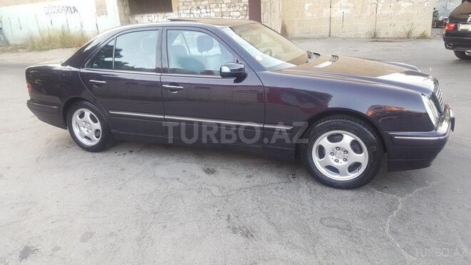 Mercedes E 240 2000, 235,890 km - 2.4 l - Bakı