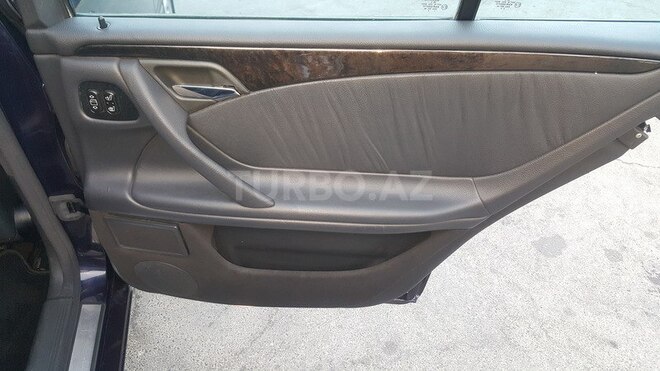 Mercedes E 240 2000, 235,890 km - 2.4 l - Bakı
