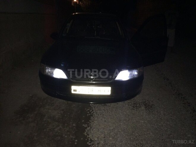 Opel Vectra 1998, 310,000 km - 1.6 л - Sumqayıt