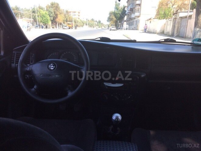Opel Vectra 1998, 310,000 km - 1.6 л - Sumqayıt