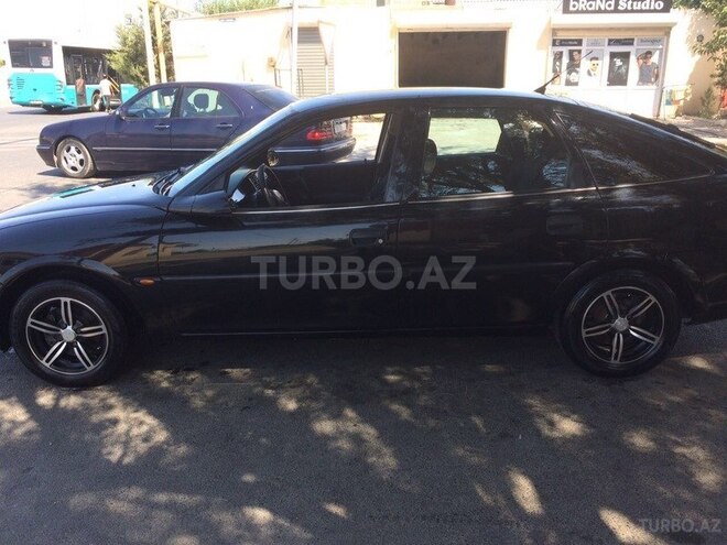 Opel Vectra 1998, 310,000 km - 1.6 л - Sumqayıt