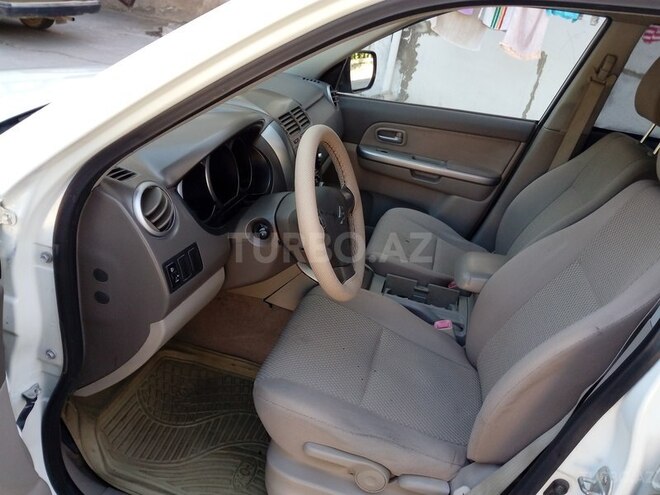 Suzuki Grand Vitara 2008, 98,000 km - 2.4 l - Sumqayıt