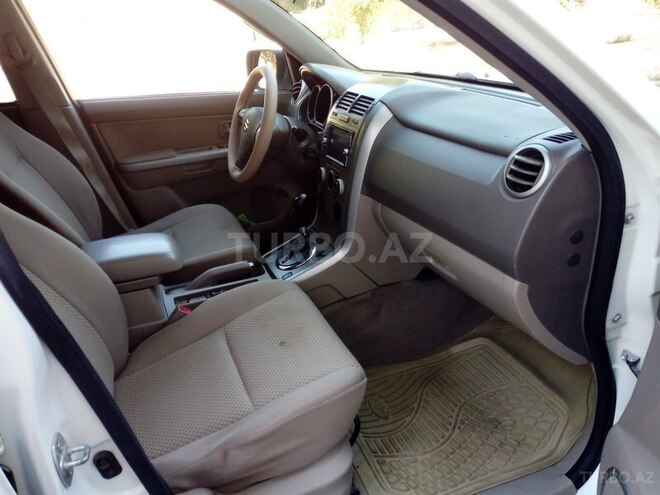 Suzuki Grand Vitara 2008, 98,000 km - 2.4 l - Sumqayıt