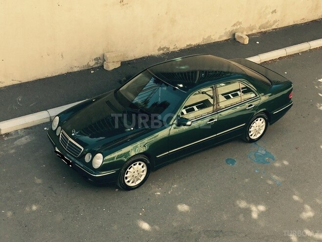 Mercedes E 240 1999, 267,000 km - 2.6 l - Bakı