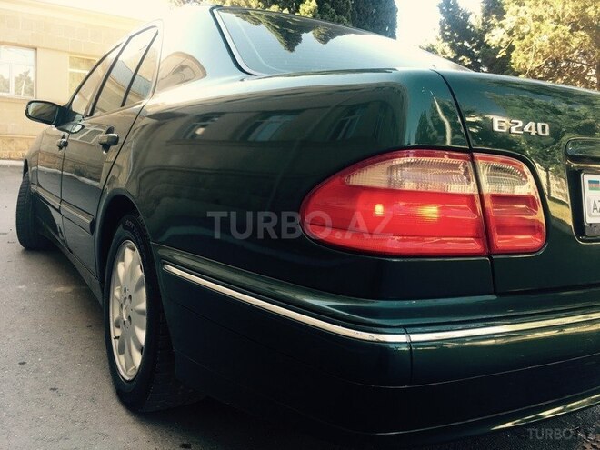 Mercedes E 240 1999, 267,000 km - 2.6 l - Bakı