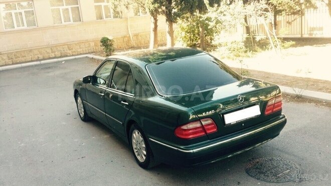 Mercedes E 240 1999, 267,000 km - 2.6 l - Bakı